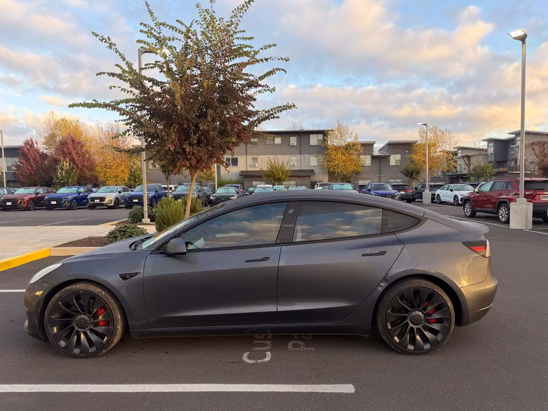 2023 Tesla Model 3 Performance - Image 2