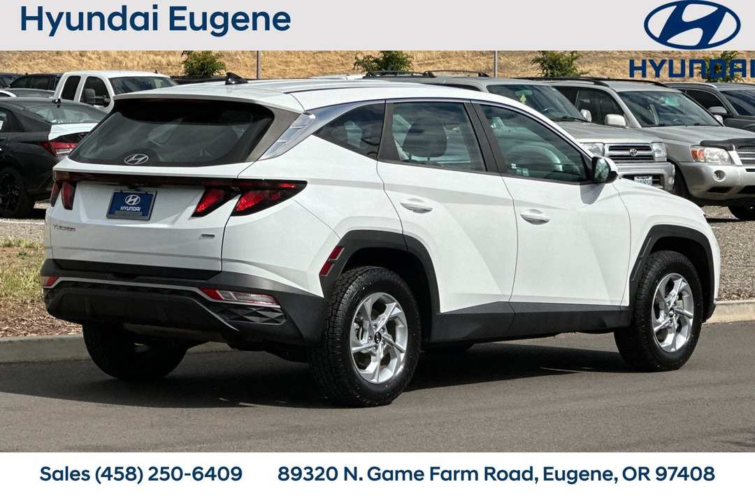 2022 Hyundai Tucson SE - Image 3