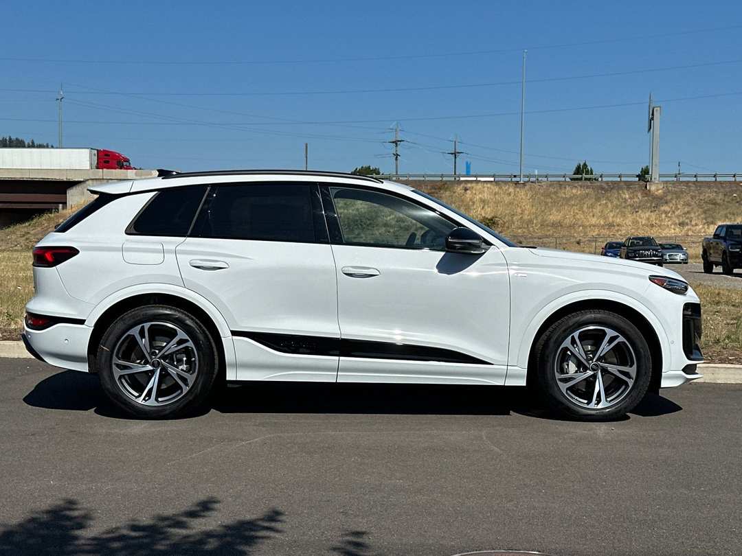 2027 Audi Q6 E-Tron Prestige - Image 2