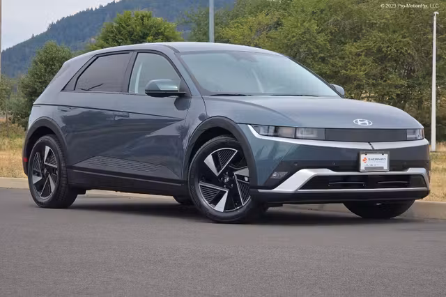 2026 Hyundai Ioniq 5 SE Standard Range