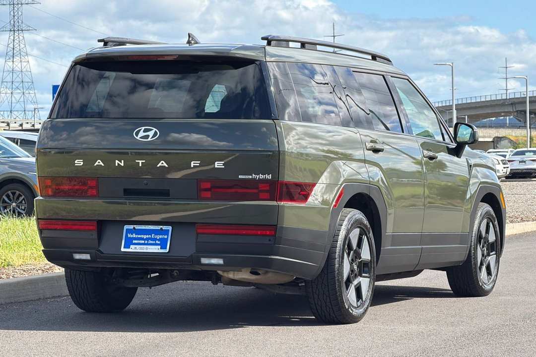 2024 Hyundai Santa Fe Hybrid SEL - Image 3