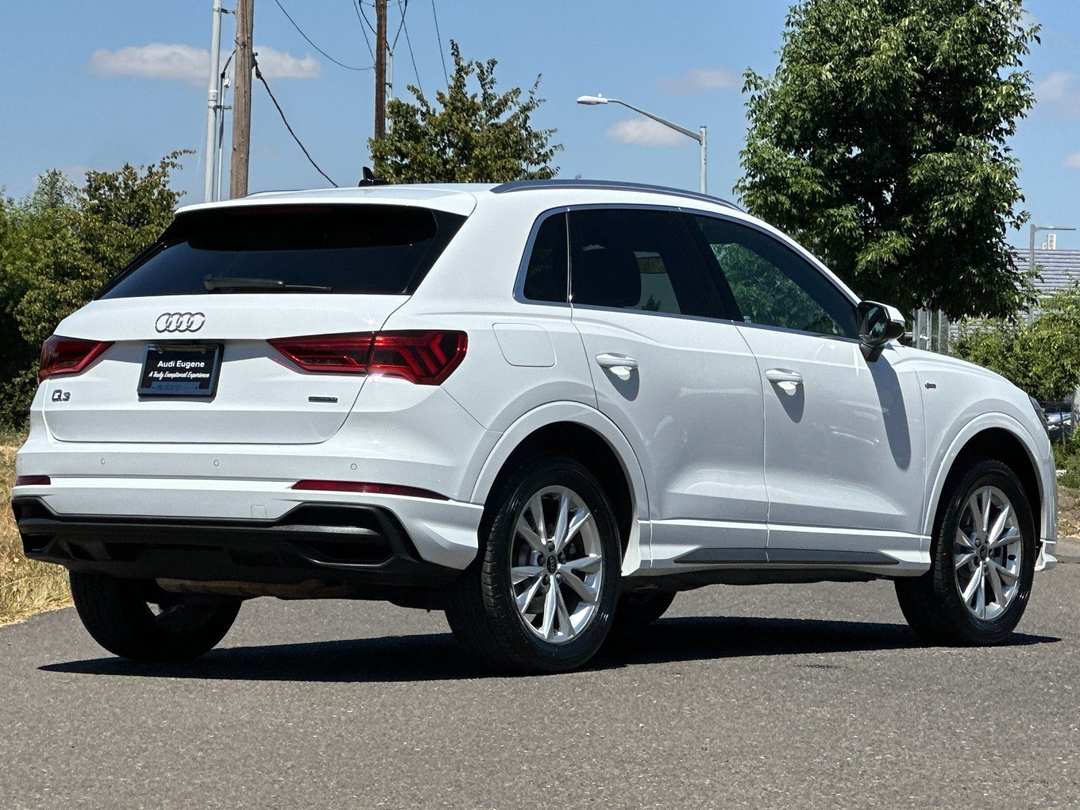 2025 Audi Q3 Premium - Image 3
