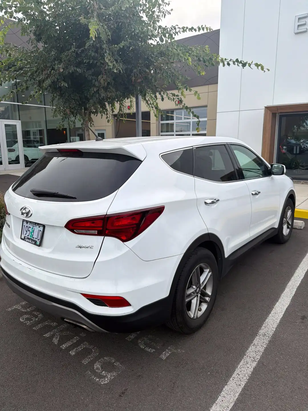 2018 Hyundai Santa Fe Sport 2.4 Base - Image 2
