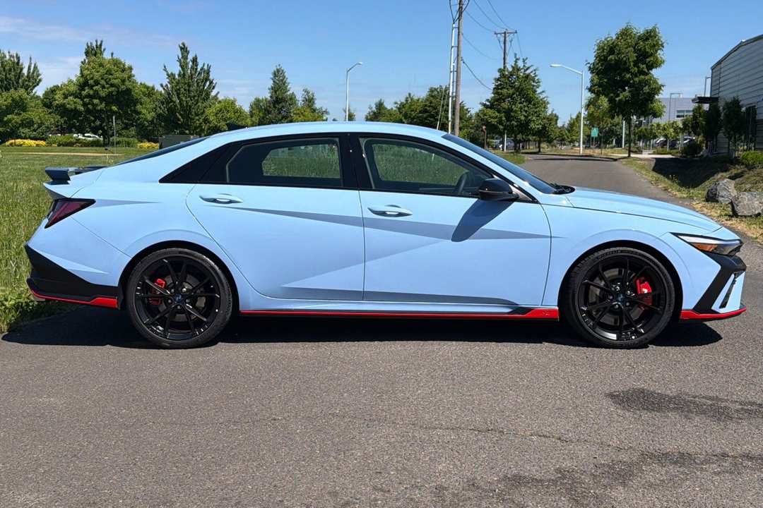2026 Hyundai Elantra N Base - Image 2