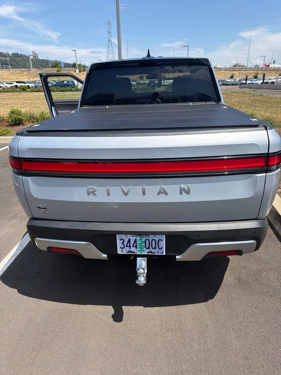 2023 Rivian R1T Adventure Dual Motor Max Pack - Image 3