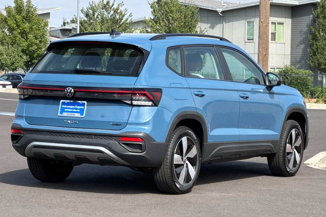 2025 Volkswagen Taos 1.5T S - Image 3