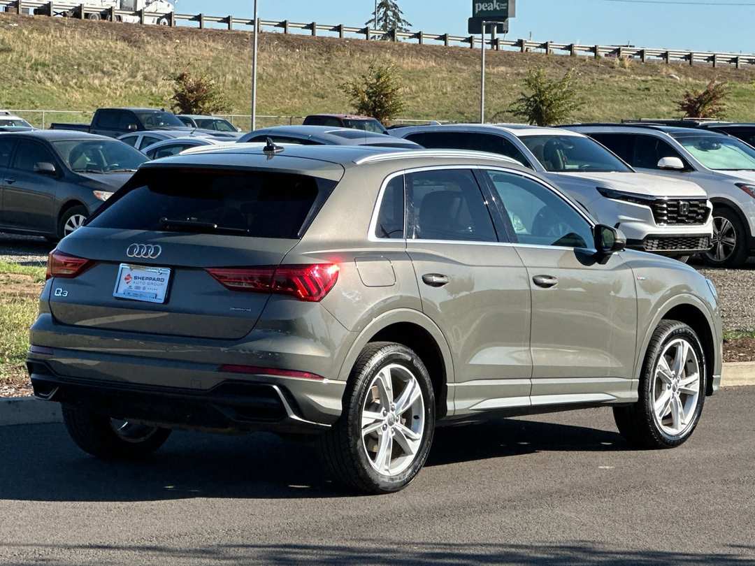 2019 Audi Q3 2.0T Premium Plus - Image 3