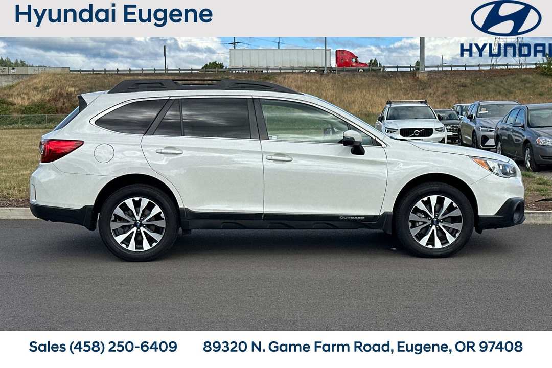 2017 Subaru Outback 3.6R - Image 2