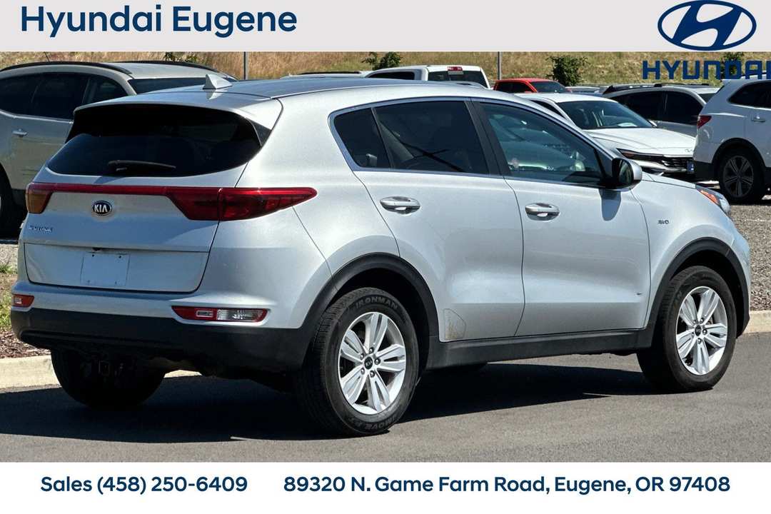 2017 Kia Sportage LX - Image 3