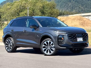 2026 Audi Q3 S line