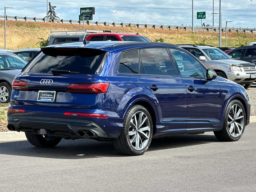 2024 Audi Sq7 Prestige - Image 3