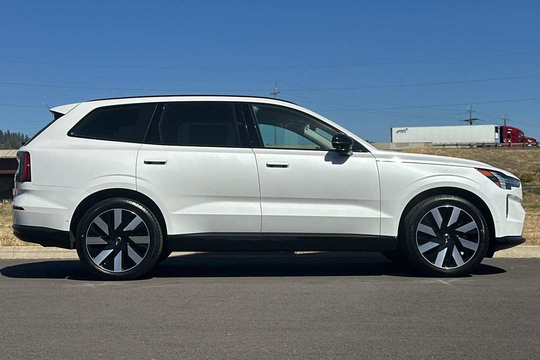 2026 Volvo Ex90 Twin Motor Performance Ultra - Image 2