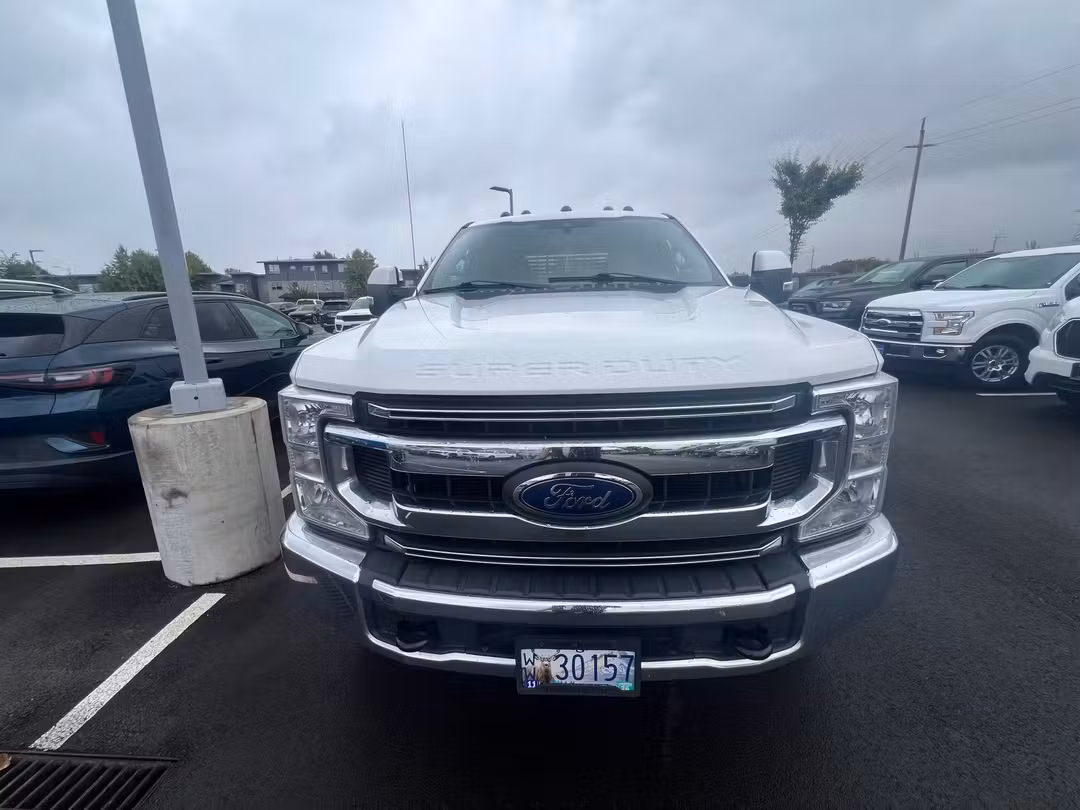 2020 Ford F-350Sd XLT - Image 2