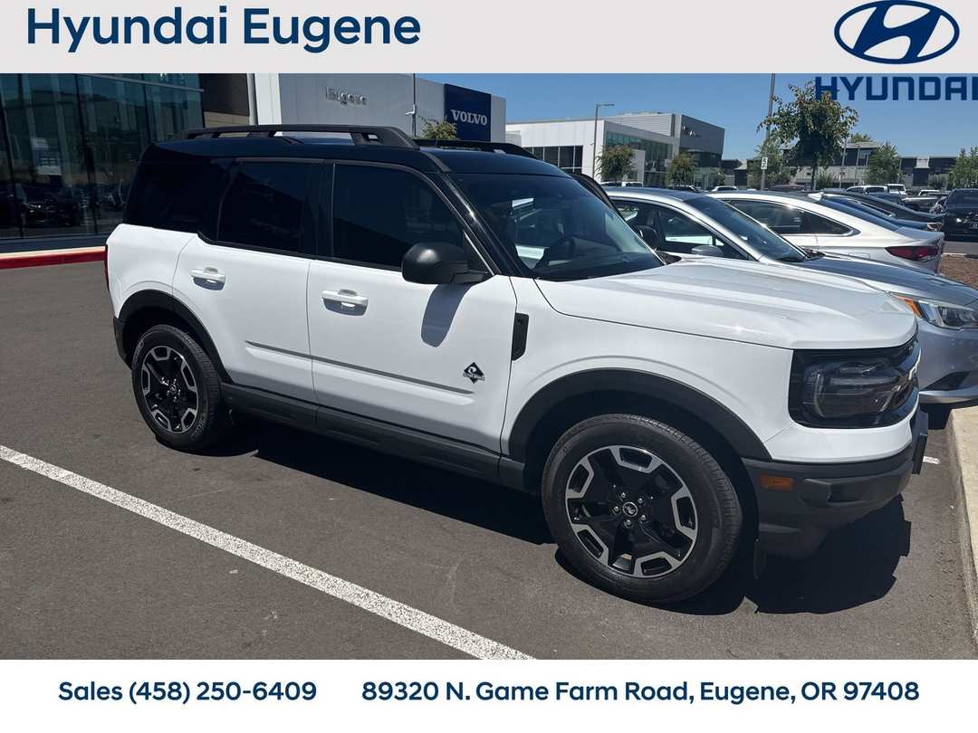 2024 Ford Bronco Sport Outer Banks - Image 3