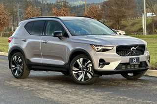 2026 Volvo Xc40 B5 Ultra