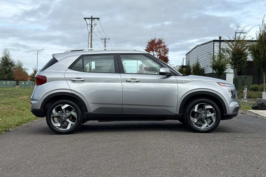 2026 Hyundai Venue SEL - Image 2