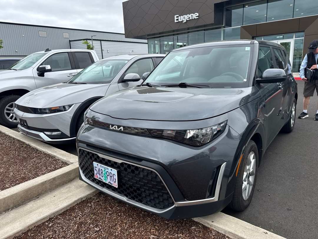 2024 Kia Soul LX - Image 2