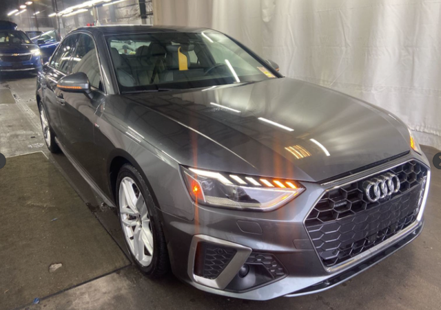 2023 Audi A4 45 S line Prestige