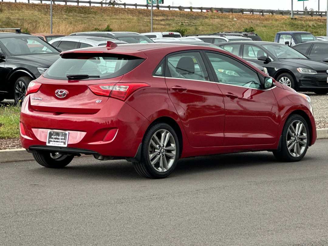2016 Hyundai Elantra Gt Base - Image 3