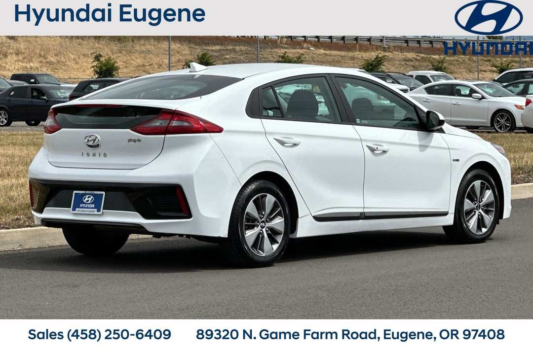 2019 Hyundai Ioniq Plug-In Hybrid Base - Image 3