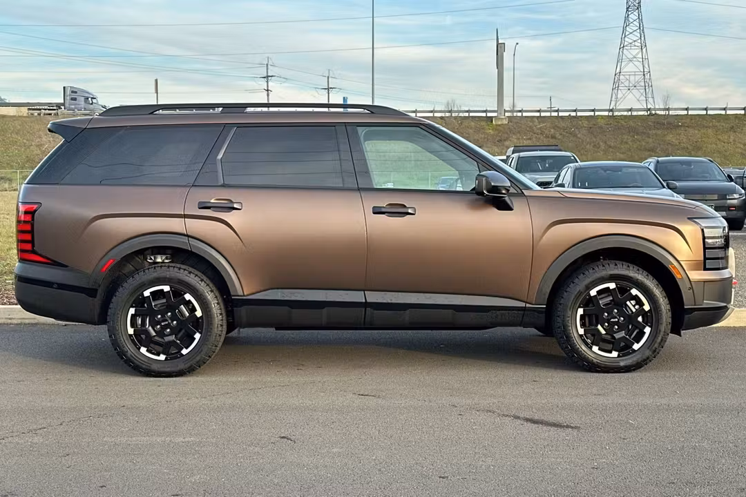 2026 Hyundai Palisade XRT Pro - Image 2