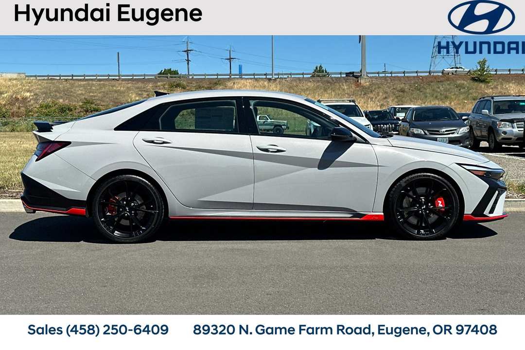 2026 Hyundai Elantra N Base - Image 3