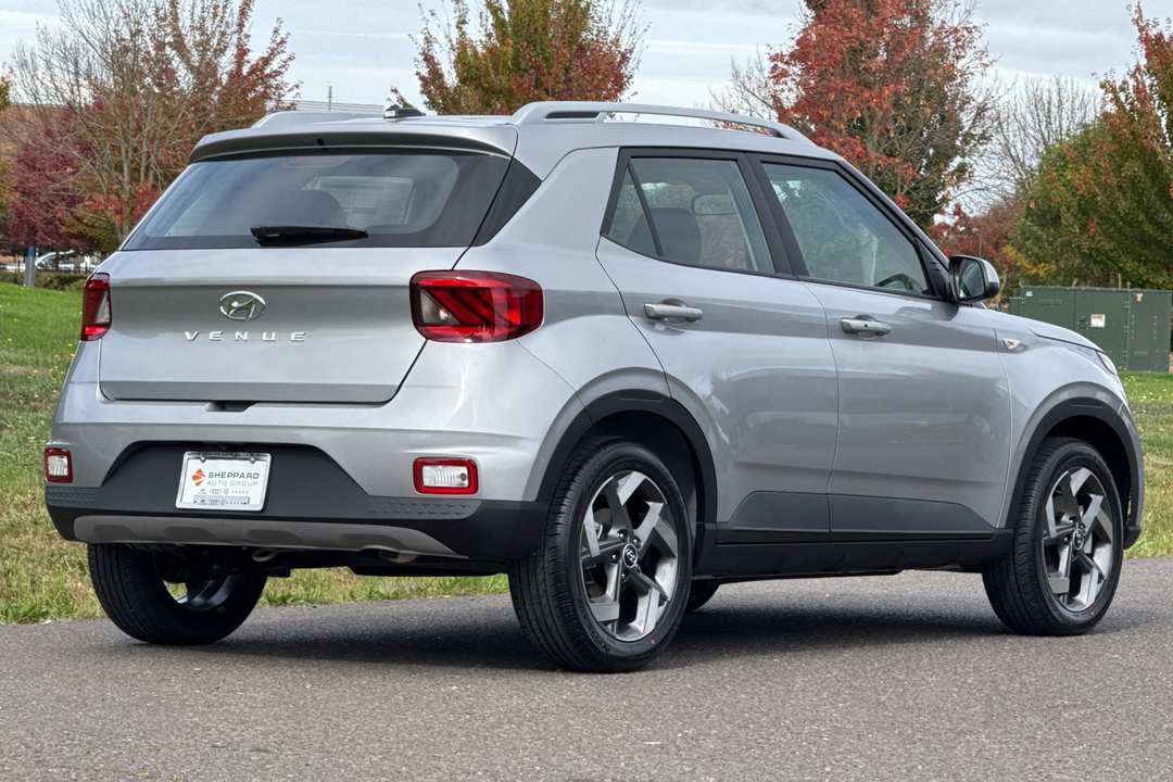 2026 Hyundai Venue SEL - Image 3