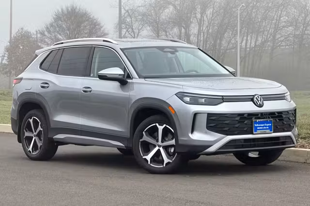 2026 Volkswagen Tiguan 2.0T SE