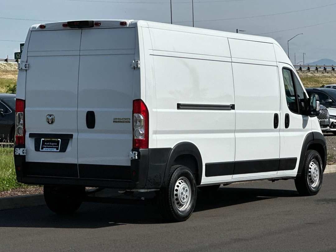 2024 Ram Promaster 2500 High Roof - Image 3