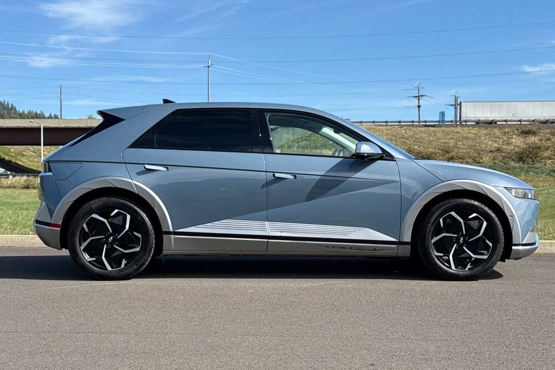 2024 Hyundai Ioniq 5 Limited - Image 2