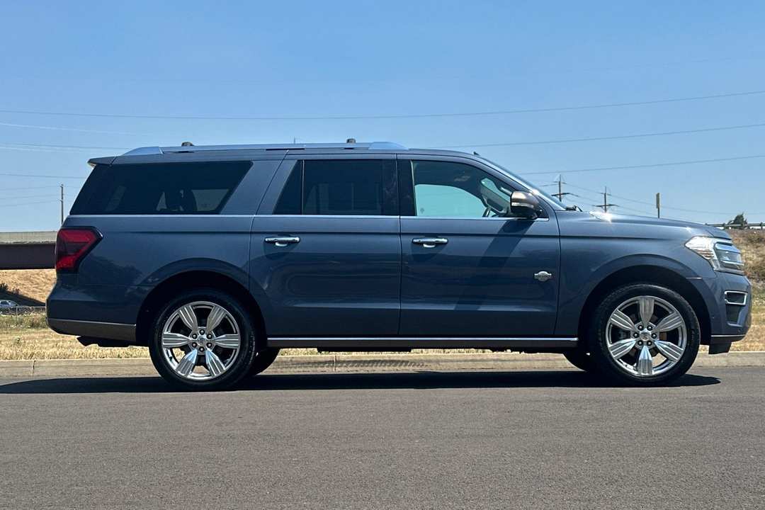 2022 Ford Expedition Max King Ranch - Image 2