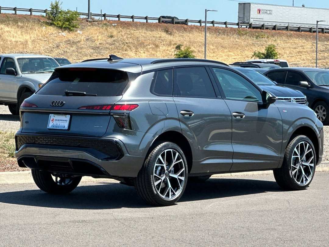 2026 Audi Q3 S line - Image 3