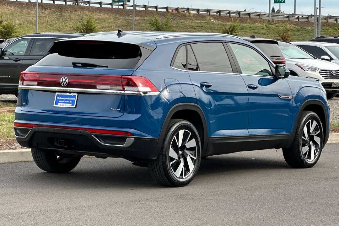 2026 Volkswagen Atlas Cross Sport SE w/Technology - Image 3
