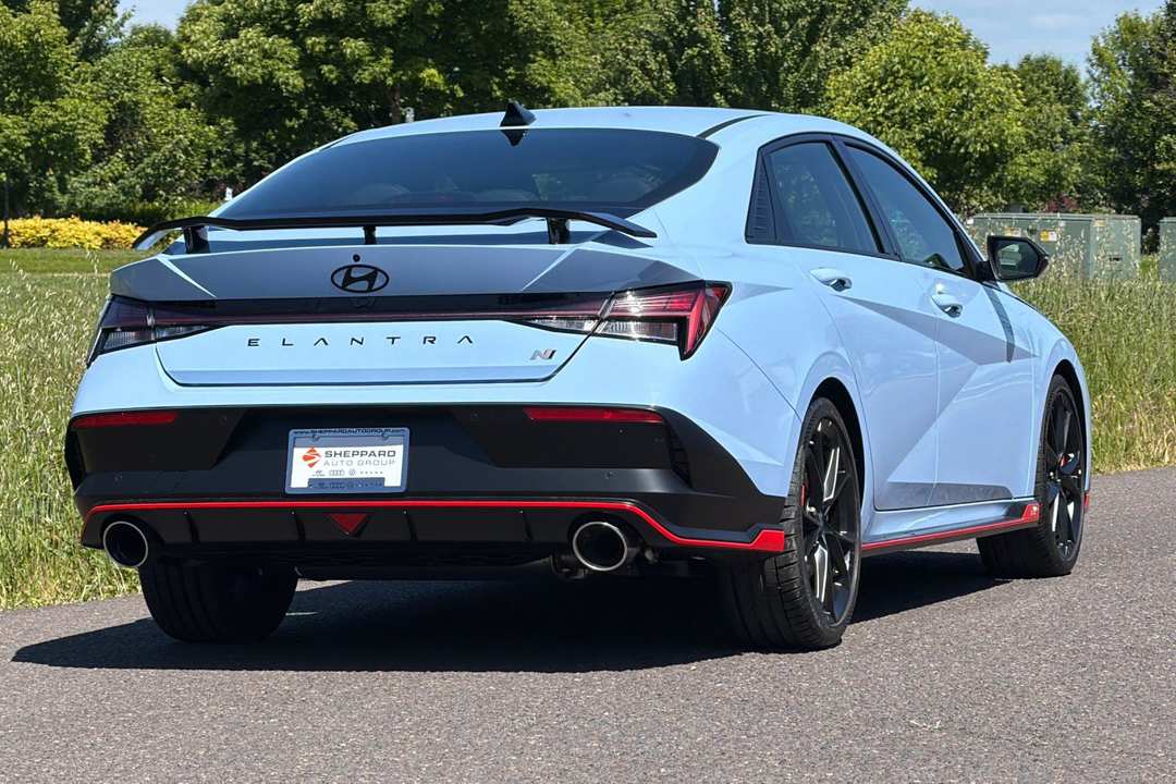 2026 Hyundai Elantra N Base - Image 3