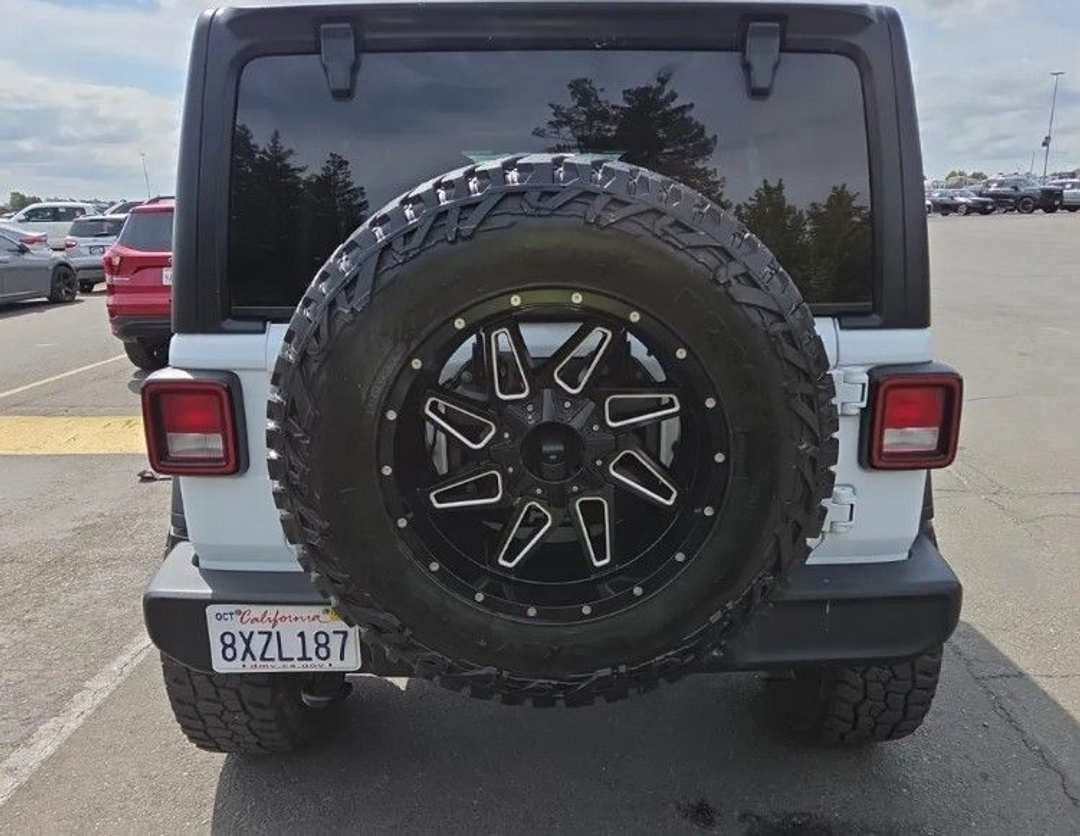 2021 Jeep Wrangler Unlimited Sport Altitude - Image 3
