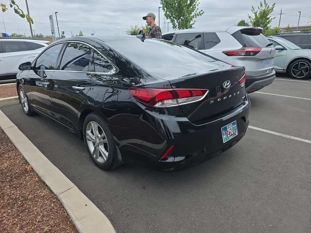 2018 Hyundai Sonata Limited - Image 3