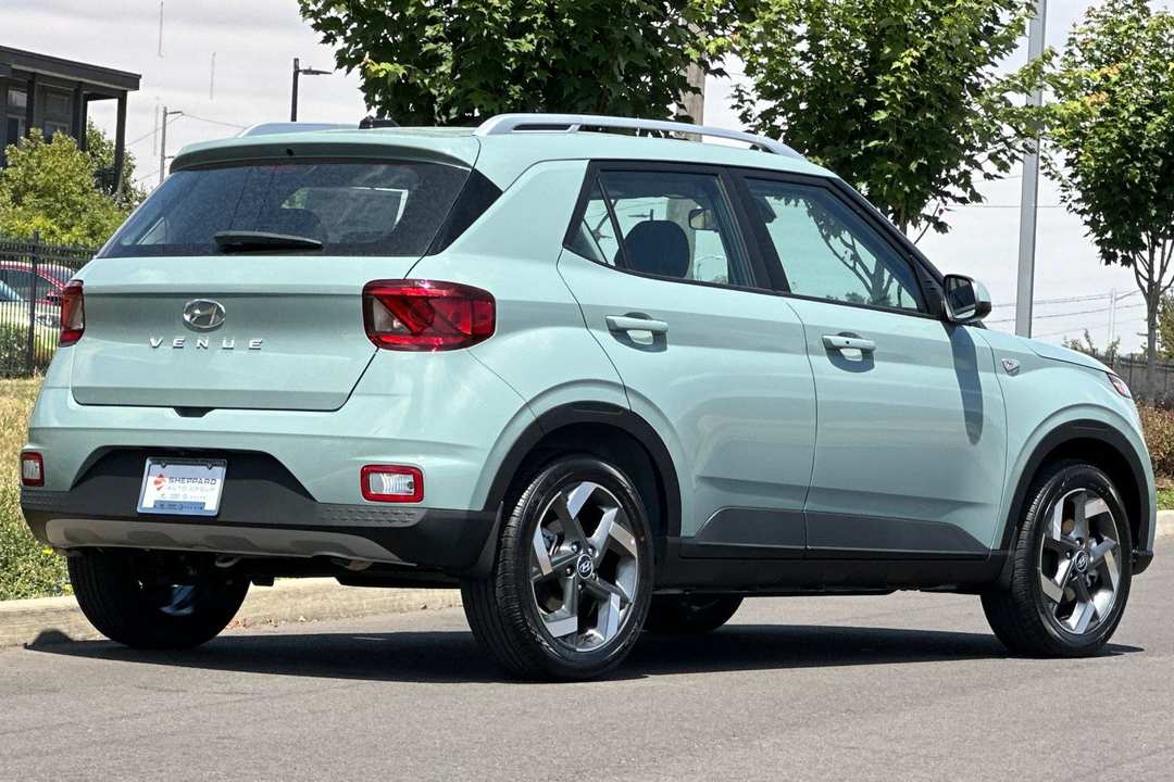 2026 Hyundai Venue SEL - Image 3