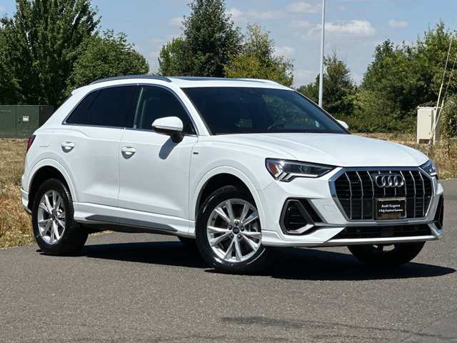 2025 Audi Q3 Premium