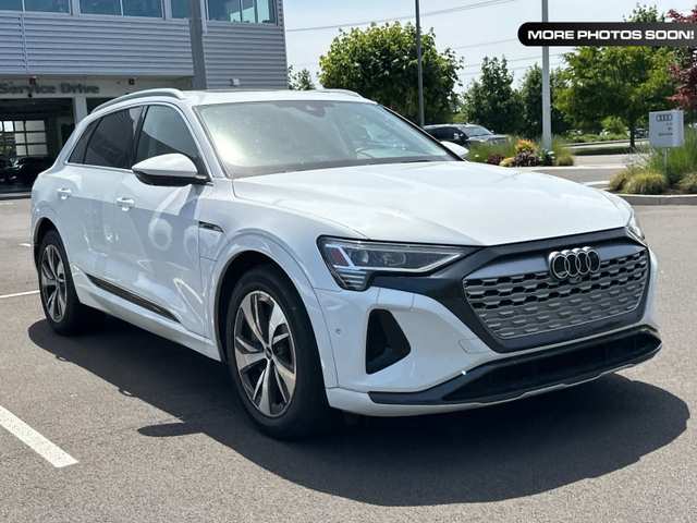 2024 Audi Q8 E-Tron Premium Plus