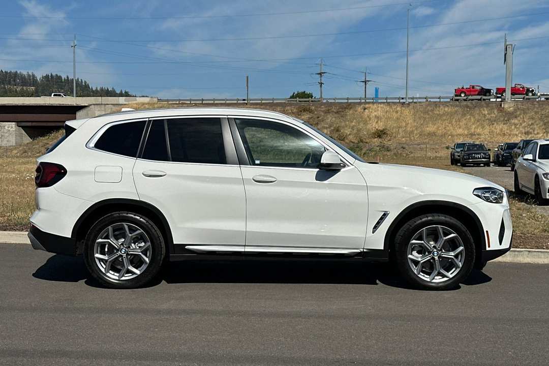 2024 BMW X3 xDrive30i - Image 2