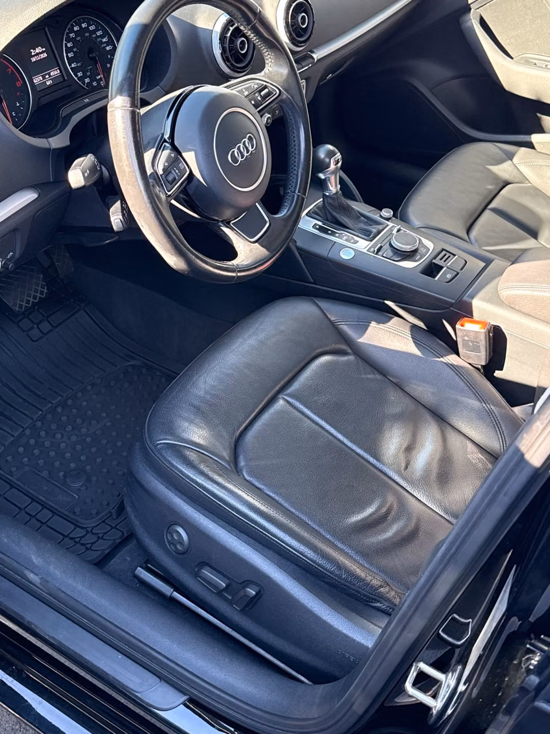 2016 Audi A3 1.8T Premium - Image 3
