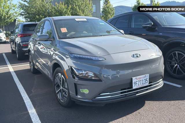 2023 Hyundai Kona SE