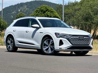 2024 Audi Q8 E-Tron Premium Plus