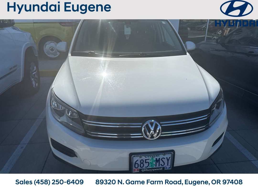 2017 Volkswagen Tiguan 2.0T Wolfsburg Edition - Image 2