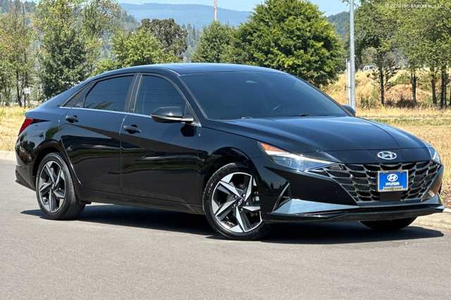 2022 Hyundai Elantra Limited