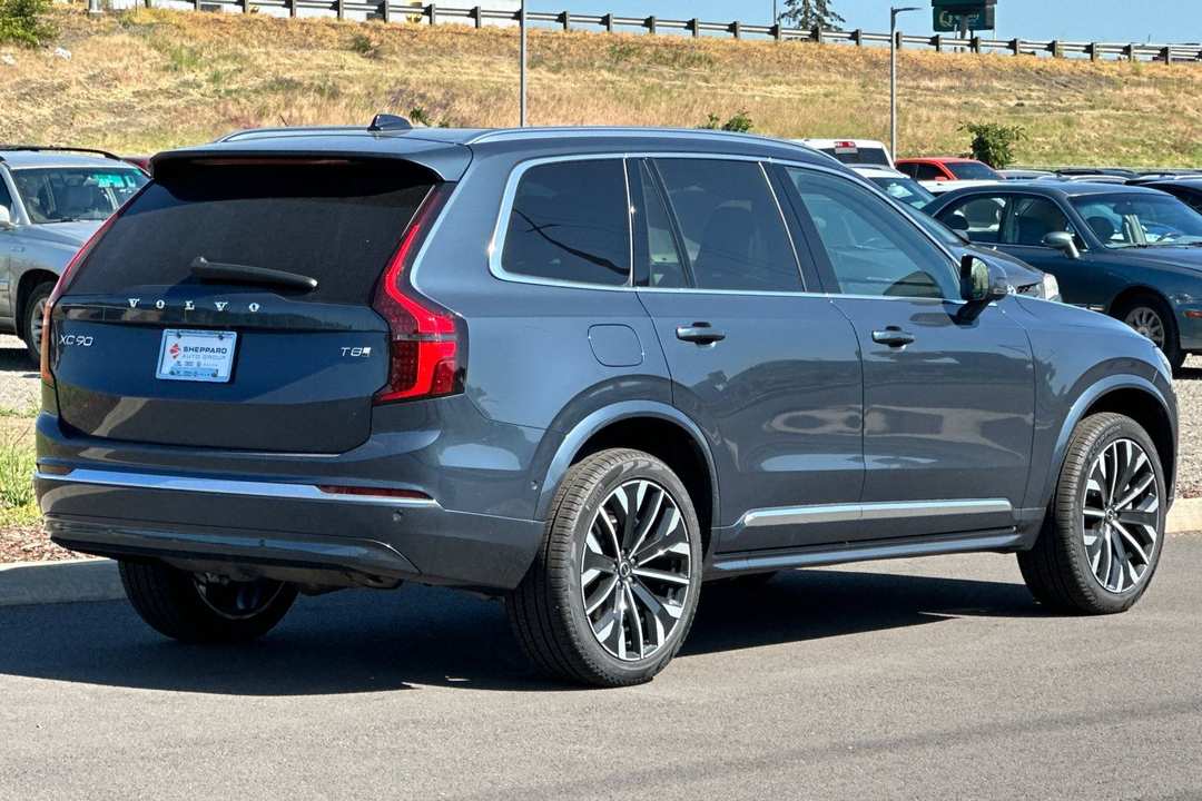 2026 Volvo Xc90 Plug-In Hybrid T8 Plus - Image 3