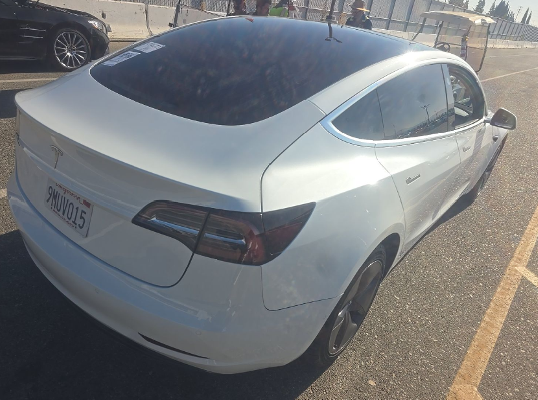 2019 Tesla Model 3 Standard Range Plus - Image 3
