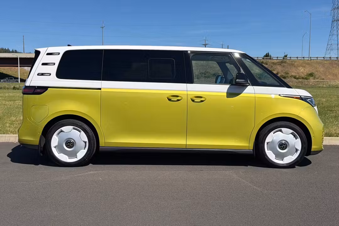 2025 Volkswagen Id. Buzz 1st Edition - Image 2