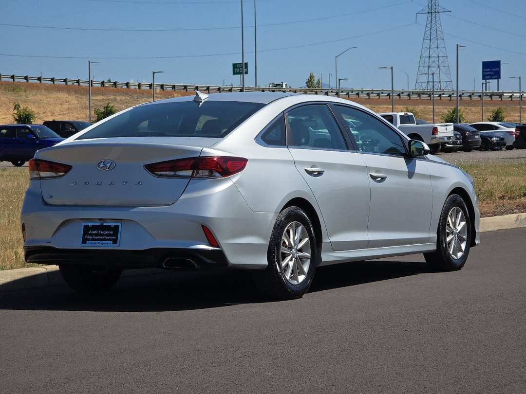 2019 Hyundai Sonata SE - Image 3