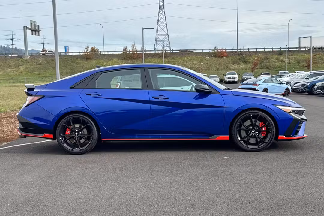 2026 Hyundai Elantra N Base - Image 2